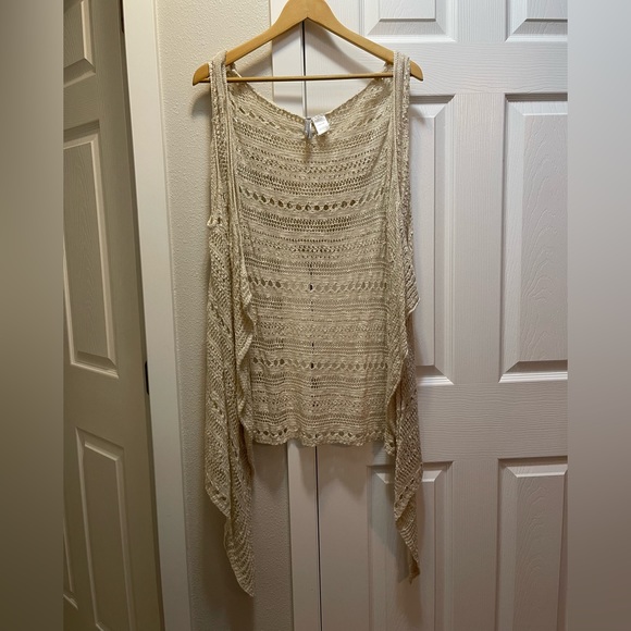 Sleeveless Cardigan - Picture 1 of 6